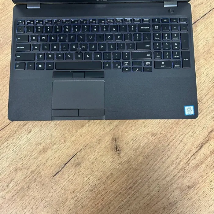 Ноутбук Dell Latitude 5501 / 15.6" (1920x1080) IPS / Intel Core i5-9400H (4 (8) ядра по 2.5 - 4.3 GHz) / 8 GB DDR4 / 256 GB SSD NVMe / Intel UHD Graphics 630 / WebCam б/в - зображення 7