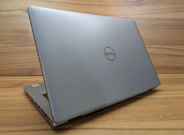 Ультрабук Б-клас Dell Latitude 5411 / 14" (1920x1080) IPS / Intel Core i7-10850H (6 (12) ядер по 2.7 - 5.1 GHz) / 16 GB DDR4 / 512 GB SSD / Intel UHD Graphics / WebCam / Windows 10 б/в - зображення 9
