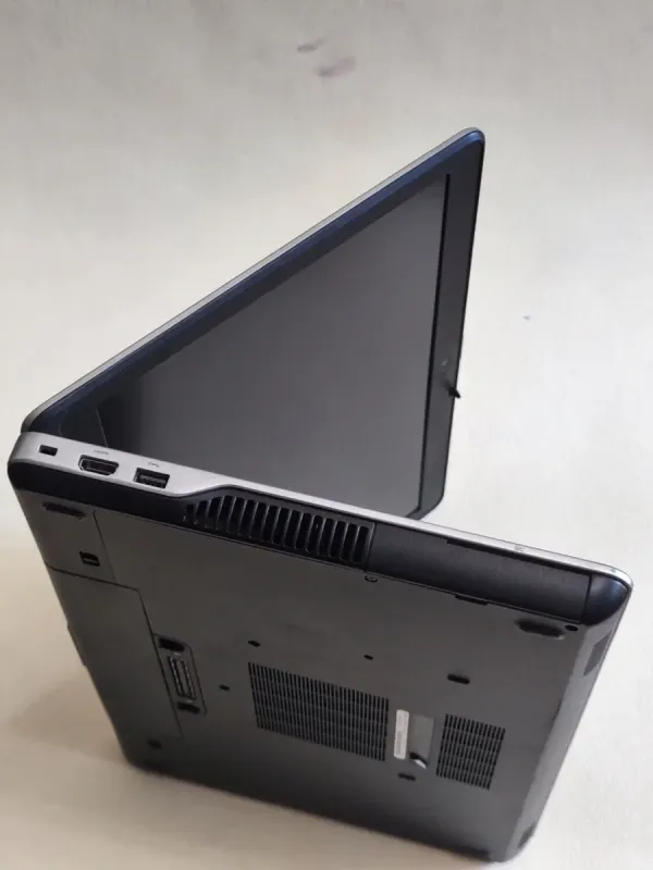 Ноутбук Dell Latitude E6540 / 15.6" (1920x1080) TN / Intel Core i5-4300M (2 (4) ядра по 2.6 - 3.3 GHz) / 8 GB DDR3 / 256 GB SSD / Intel HD Graphics 4600 / WebCam / DVD-ROM б/в - зображення 5