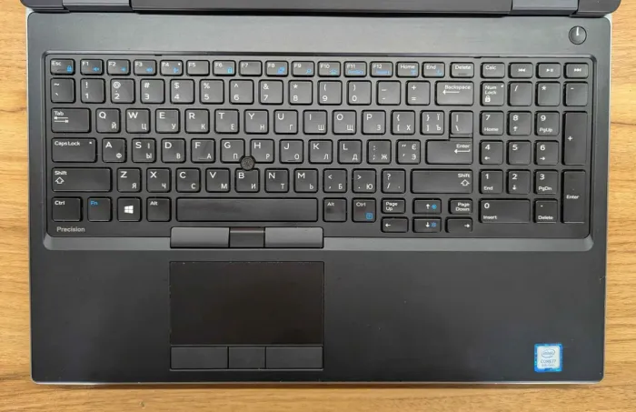 Мобільна робоча станція Dell Precision 7530 / 15.6" (1920x1080) IPS Touch / Intel Core i7-8750H (6 (12) ядер по 2.2 - 4.1 GHz) / 32 GB DDR4 / 512 GB SSD / nVidia Quadro P3200, 6 GB GDDR5, 192-bit / WebCam / Windows 10 б/в - зображення 3