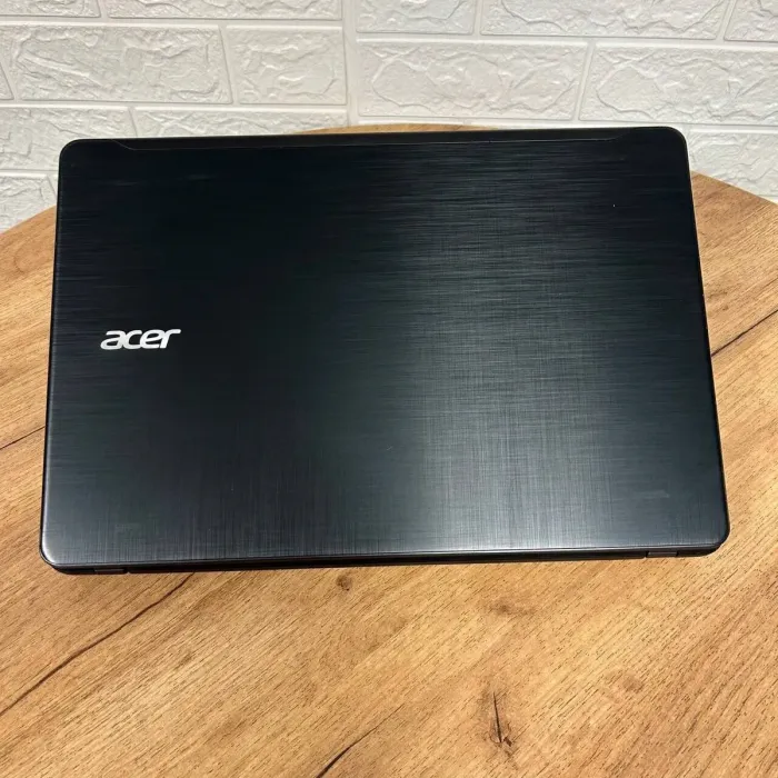 Ноутбук Acer Aspire F15 F5-573G / 15.6" (1920x1080) TN / Intel Core i5-7200U (2 (4) ядра по 2.5 - 3.1 GHz) / 16 GB DDR4 / 256 GB SSD / nVidia GeForce 940MX, 2 GB DDR3, 64-bit / WebCam б/в - зображення 3