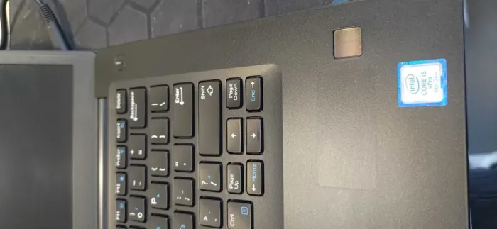 Ультрабук Dell Latitude 7490 / 14" (1920x1080) IPS / Intel Core i5-8350U (4 (8) ядра по 1.7 - 3.6 GHz) / 8 GB DDR4 / 120 GB SSD / Intel UHD Graphics 620 / NoWebCam б/в - зображення 7