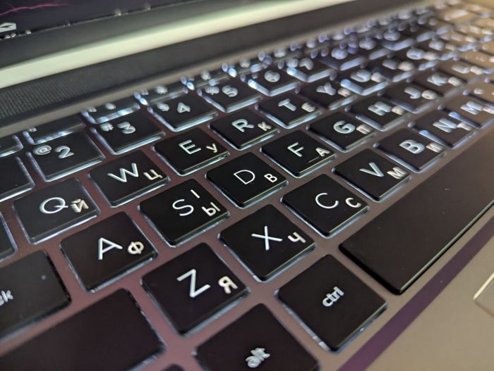 Мобільна робоча станція HP zBook Studio G7 / 15.6" (1920x1080) IPS / Intel Core i9-10885H (8 (16) ядер по 2.4 - 5.3 GHz) / 32 GB DDR4 / 1000 GB SSD / nVidia Quadro RTX 3000, 6 GB GDDR6, 192-bit / TouchID / WebCam / Windows 10 б/в - зображення 6