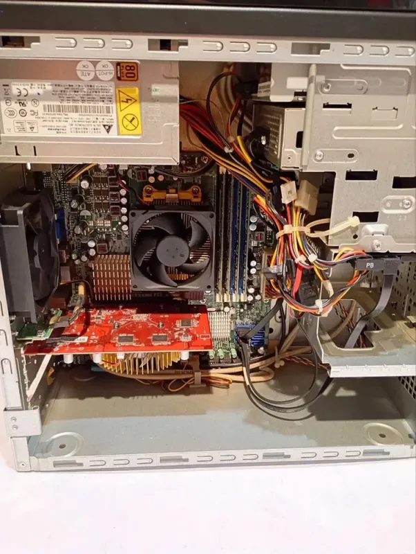 ПК Б-клас Acer Aspire M3400 Tower / AMD Athlon II X4 635 (4 ядра по 2.9 GHz) / 8 GB DDR3 / 120 GB SSD / AMD Radeon HD 4670, 512 MB GDDR3, 128-bit / Win 7 б/в - зображення 7