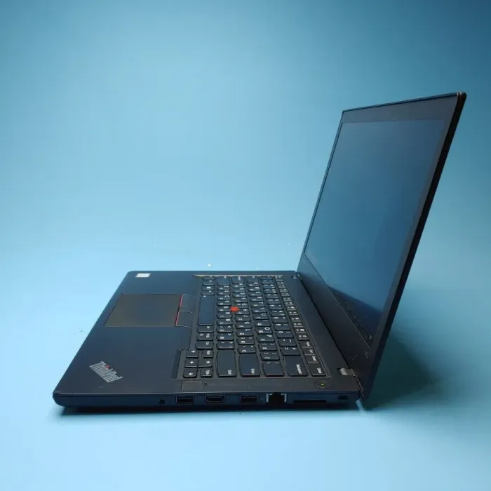 Ультрабук Б-клас Lenovo ThinkPad T470 / 14" (1920x1080) IPS / Intel Core i5-6300U (2 (4) ядра по 2.4 - 3.0 GHz) / 8 GB DDR4 / 240 GB SSD / Intel HD Graphics 520 / Win 10 Pro б/в - зображення 4