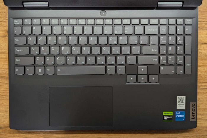 Ігровий ноутбук Б-клас Lenovo IdeaPad Gaming 3 15IAH7 / 15.6" (1920x1080) IPS / Intel Core i5-12450H (8 (12) ядер по 3.3 - 4.4 GHz) / 16 GB DDR4 / 512 GB SSD / nVidia GeForce RTX 3050, 4 GB GDDR6, 128-bit / WebCam / Windows 11 б/в - зображення 4