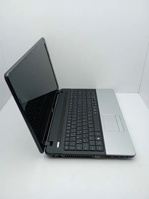 Ноутбук Acer E1-531 / 15.6" (1366x768) TN / Intel Core i3-3120M (2 (4) ядра по 2.5 GHz) / 8 GB DDR3 / 500 GB HDD / Intel HD Graphics / WebCam б/в - зображення 5