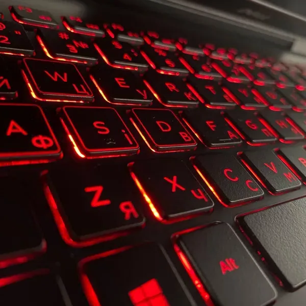 Ігровий ноутбук Dell Inspiron 15 7000 / 15.6" (3840x1920) IPS / Intel Core i7-7700HQ (4 (8) ядра по 2.8 - 3.8 GHz) / 16 GB DDR4 / 512 GB SSD / nVidia GeForce GTX 1050 Ti, 4 GB GDDR5, 128-bit / WebCam / HDMI б/в - зображення 6