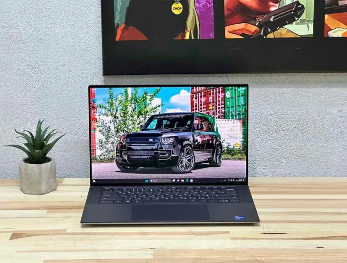 Мобільна робоча станція Dell Precision 5560 / 15.6" (3840x2400) IPS Touch / Intel Core i7-11850H (8 (16) ядер по 2.5 - 4.8 GHz) / 32 GB DDR4 / 512 GB SSD / nVidia Quadro T1200, 4 GB GDDR6, 128-bit / WebCam / Win 11 Pro б/в - зображення 2