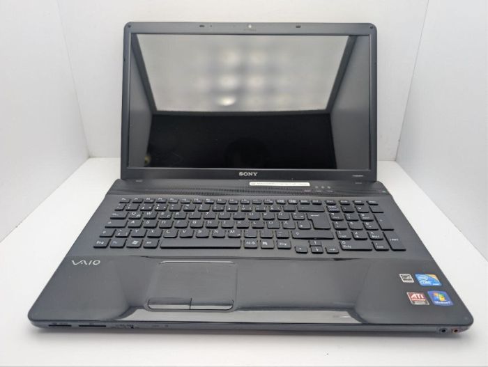 Ноутбук Sony VPC EC3E9E / 17.3" (1600x900) TN / Intel Core i3-370M (2 (4) ядра по 2.4 GHz) / 6 GB DDR3 / 1000 GB HDD / AMD Radeon HD 5470, 512 MB GDDR5, 64-bit / WebCam / DVD-ROM б/в - изображение 3