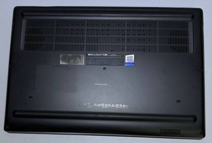 Мобільна робоча станція Б-клас Dell Precision 7530 / 15.6" (1920x1080) TN / Intel Core i7-8850H (6 (12) ядер по 2.6 - 4.3 GHz) / 32 GB DDR4 / 512 GB SSD / nVidia Quadro P2000, 4 GB GDDR5, 128-bit / WebCam / Win 11 Pro б/в - зображення 6