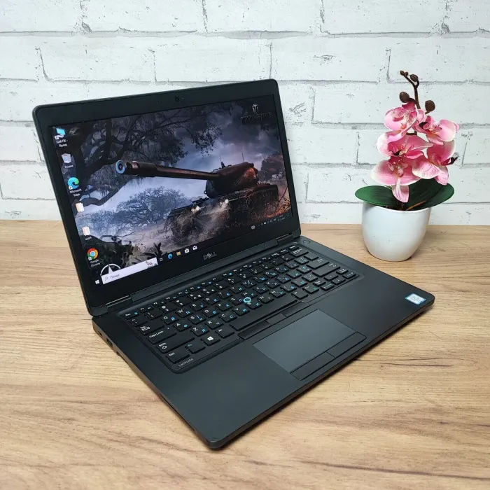 Ультрабук Б-клас Dell Latitude 5480 / 14" (1920x1080) TN / Intel Core i5-6300U (2 (4) ядра по 2.4 - 3.0 GHz) / 8 GB DDR4 / 128 GB SSD / Intel HD Graphic 520 / WebCam б/в - зображення 4