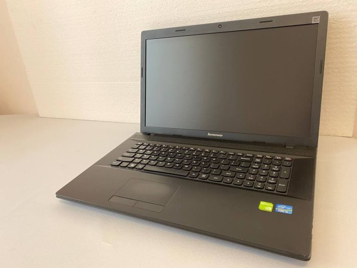 Ноутбук Б-клас Lenovo G700 / 17.3" (1600x900) TN / Intel Core i3-3110M (2 (4) ядра по 2.4 GHz) / 12 GB DDR3 / 240 GB SSD / nVidia GeForce GT 720M, 2 GB DDR3, 64-bit / WebCam / DVD-RW / HDMI б/в - зображення 3