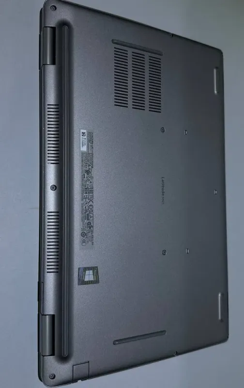 Ультрабук Dell Latitude 5521 / 15.6" (1920x1080) IPS / Intel Core i5-11500H (6 (12) ядер по 2.9 - 4.6 GHz) / 16 GB DDR4 / 256 GB SSD / Intel UHD Graphics / WebCam / Win 11 Pro б/в - зображення 5