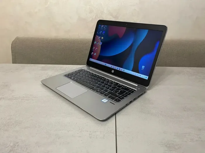Ноутбук HP EliteBook Folio 1040 G3 / 14" (1920x1080) TN / Intel Core i5-6300U (2 (4) ядра по 2.4 - 3.0 GHz) / 8 GB DDR4 / 256 GB SSD / Intel HD Graphics 520 / WebCam / HDMI б/в - зображення 12