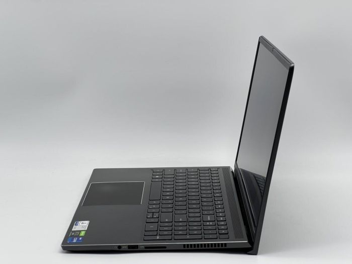 Ігровий ультрабук Dell Vostro 15 7510 / 15,6" (1920x1080) IPS / Intel Core i7-11800H (8 (16) ядер по 2,3 - 4,6 ГГц) / 16 ГБ DDR4 / 480 ГБ SSD / nVidia GeForce RTX 3050, 4 ГБ GDDR6, 128-біт / WebCam б/в - зображення 4