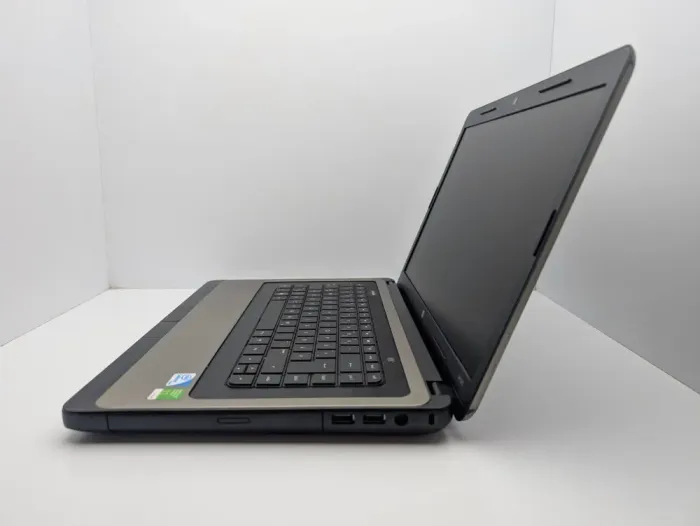 Ноутбук HP 630 / 15.6" (1366x768) TN / Intel Celeron B800 (2 ядра по 1.5 GHz) / 6 GB DDR3 / 160 GB HDD / Intel HD Graphics / WebCam б/в - зображення 6