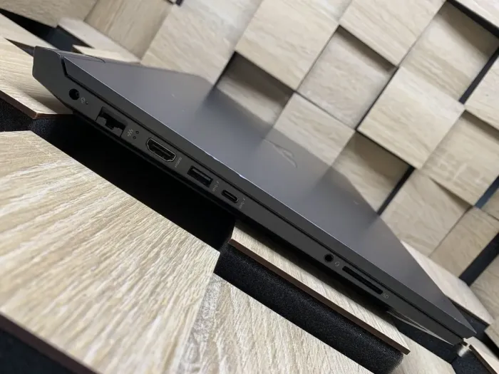 Ігровий ноутбук Б-клас HP Victus 16-E1123NW / 16.1" (1920x1080) IPS / AMD Ryzen 7 6800H (8 (16) ядер по 3.2 - 4.7 GHz) / 16 GB DDR4 / 1000 GB SSD M.2 / nVidia GeForce RTX 3050 Ti, 4 GB GDDR6, 128-bit / WebCam б/в - зображення 5