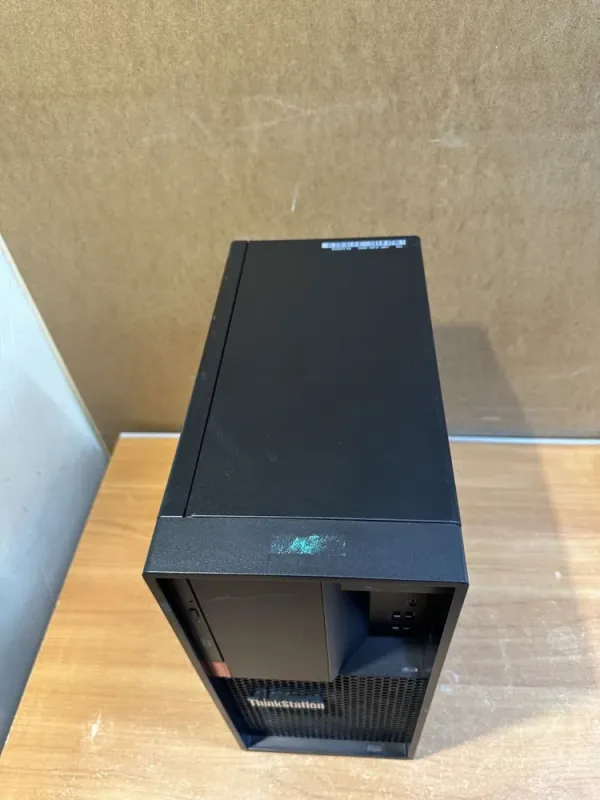 Комп'ютер Б-клас Lenovo ThinkStation P330 Tower / Intel Core i7-8700K (6 (12) ядер по 3.7 - 4.7 GHz) / 16 GB DDR4 / 500 GB SSD M.2 / Intel UHD Graphics 630 / 400W / DVD-RW / USB 3.1 / DisplayPort б/в - зображення 4