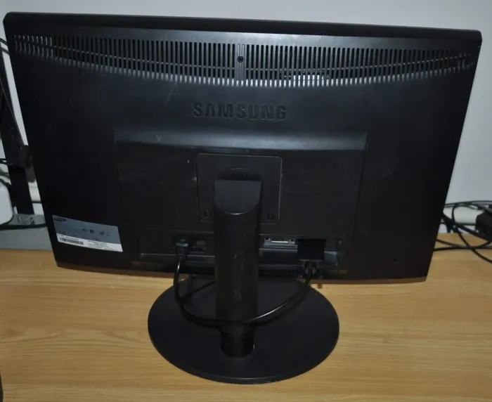 Монітор Samsung SyncMaster BX2240W / 22" (1680x1050) TN / VGA, DVI / VESA 75x75 б/в - зображення 11