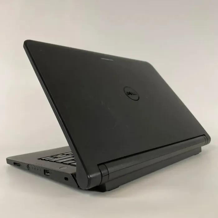 Ноутбук Dell Latitude 3340 / 13.3" (1366x768) TN / Intel Core i5-4210U (2 (4) ядра по 1.7 - 2.7 GHz) / 16 GB DDR3 / 256 GB SSD / Intel HD Graphics 4400 / WebCam б/в - зображення 6