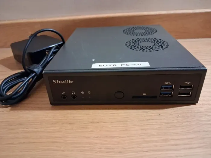 Неттоп Shuttle XPC slim DH310 USFF / Intel Core i3-8100 (4 ядра по 3.6 GHz) / 8 GB DDR4 / 256 GB SSD / Intel UHD Graphics 630 / HDMI / DisplayPort б/в - зображення 2