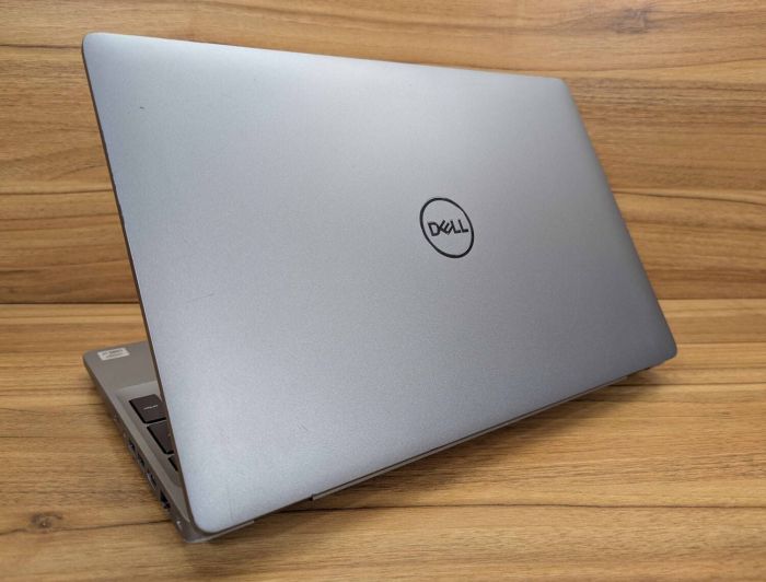 Ноутбук Dell Precision 3551 / 15.6" (1920x1080) IPS / Intel Core i7-10850H (6 (12) ядер по 2.7 - 5.1 GHz) / 16 GB DDR4 / 512 GB SSD / Intel UHD Graphics / WebCam / Windows 10 б/в - изображение 7