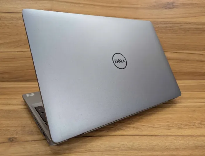 Ноутбук Dell Precision 3551 / 15.6" (1920x1080) IPS / Intel Core i7-10850H (6 (12) ядер по 2.7 - 5.1 GHz) / 16 GB DDR4 / 512 GB SSD / Intel UHD Graphics / WebCam / Windows 10 б/в - зображення 7