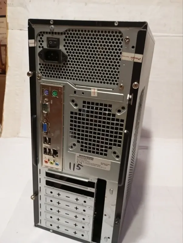 ПК Б-клас Prime PC Tower / Intel Core 2 Quad Q8300 (4 ядра по 2.5 GHz) / 8 GB DDR3 / 320 GB HDD / Intel HD GMA X4500 / DVD-RW / 450W б/в - зображення 4