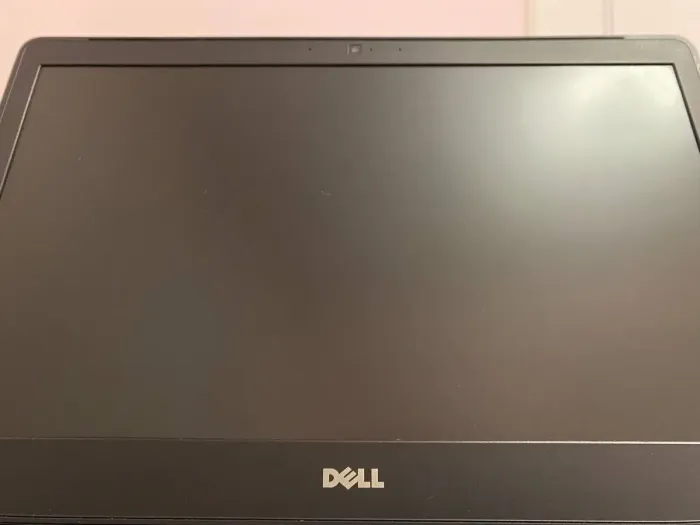 Ноутбук Б-класс Dell Vostro 5468 / 14" (1366x768) TN / Intel Core i3-7100U (2 (4) ядра по 2.4 GHz) / 8 GB DDR4 / 240 GB SSD / Intel HD Graphics 620 / WebCam / HDMI б/в - зображення 5