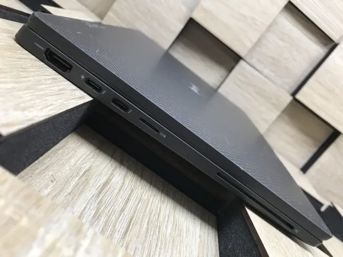 Ультрабук Б-клас Dell Latitude 7310 / 13.3" (1920x1080) IPS Touch / Intel Core i7-10610U (4 (8) ядра по 1.8 - 4.9 GHz) / 16 GB DDR4 / 240 GB SSD M.2 / Intel UHD Graphics / WebCam / USB 3.2 / HDMI / Windows 10 б/в - зображення 5