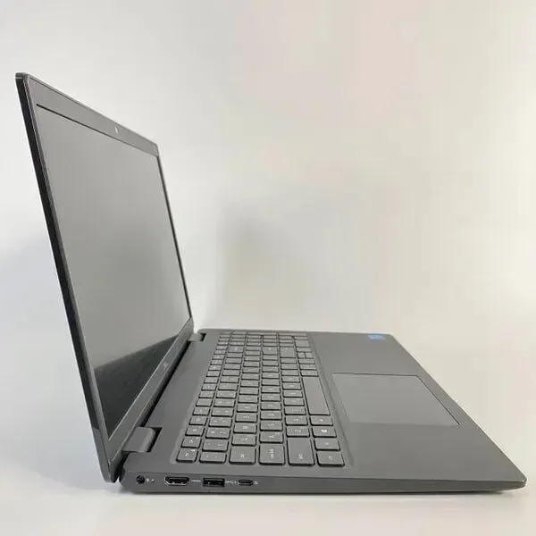 Ультрабук Dell Latitude 3520 / 15.6" (1366x768) TN / Intel Core i5-1135G7 (4 (8) ядра по 2.4 - 4.2 GHz) / 16 GB DDR4 / 256 GB SSD / Intel Iris Xe Graphics / WebCam / HDMI б/в - зображення 4