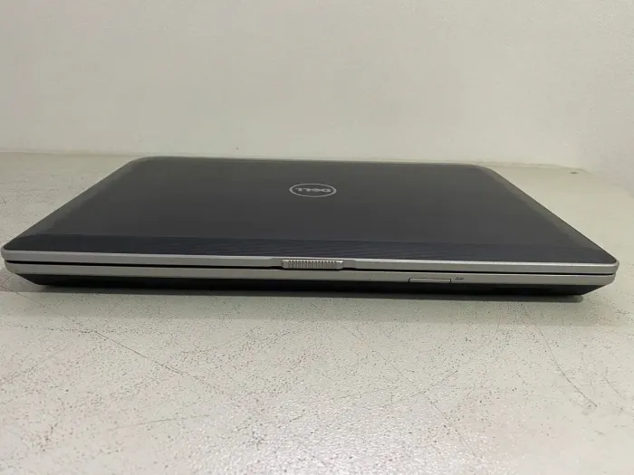 Ноутбук Dell Latitude E6530 / 15.6" (1920x1080) TN / Intel Core i5-3340M (2 (4) ядра по 2.7 - 3.4 GHz) / 8 GB DDR3 / 128 GB SSD / Intel HD Graphics 4000 / WebCam / DVD-ROM б/в - зображення 7