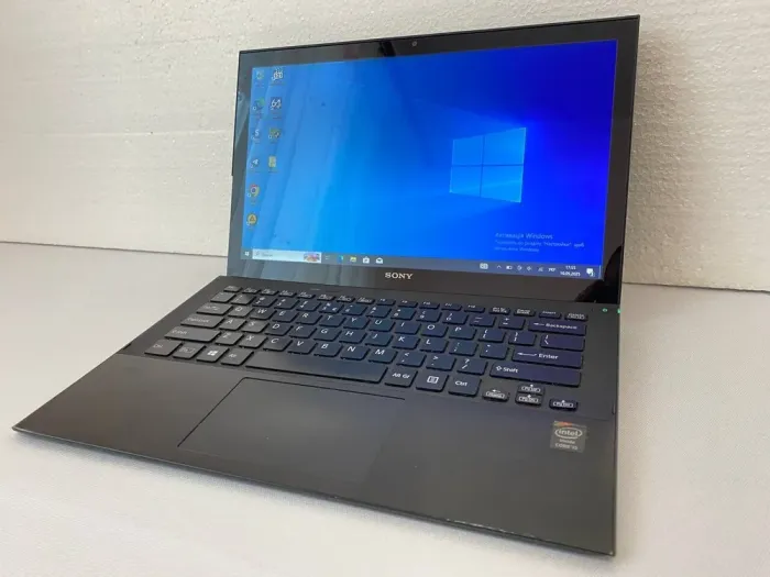 Ноутбук Б-клас Sony Vaio SVP132A1CM / 13.1" (1920x1080) TN Touch / Intel Core i5-4200U (2 (4) ядра по 1.6 - 2.6 GHz) / 4 GB DDR3 / 128 GB SSD / Intel HD Graphics 4400 / WebCam б/в - зображення 2