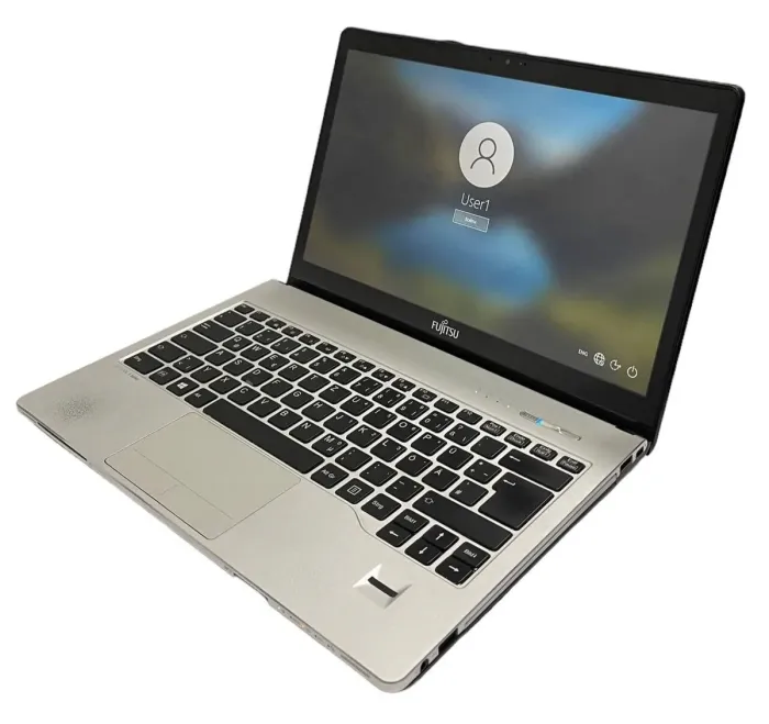 Ноутбук Fujitsu LifeBook S904 / 13.3" (1920x1080) IPS Touch / Intel Core i5-4300U (2 (4) ядра по 1.9 - 2.9 GHz) / 12 GB DDR3 / 256 GB SSD / Intel HD Graphics 4400 / WebCam / HDMI / Windows 10 Pro б/в - зображення 2