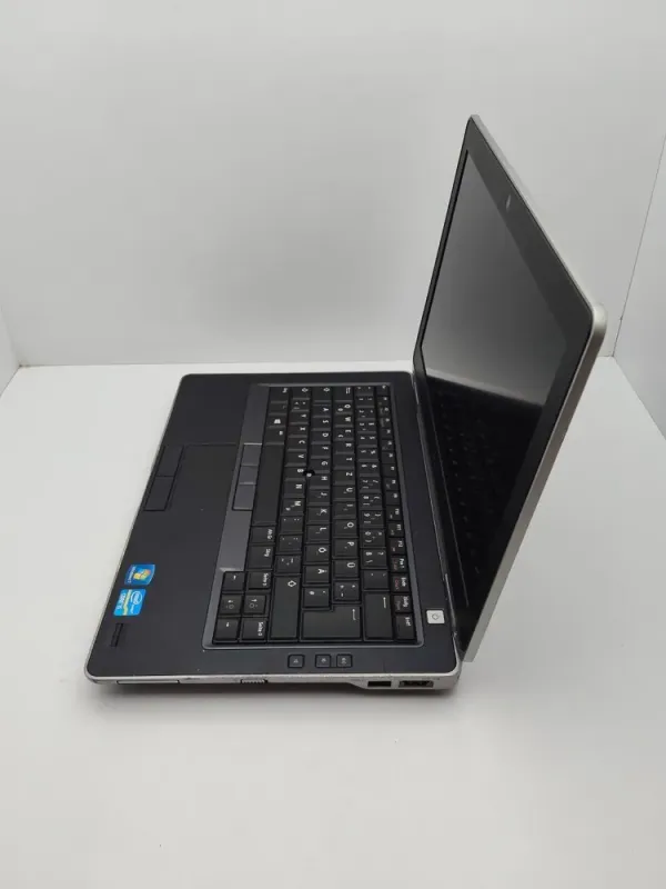 Ноутбук Dell Latitude E6330 / 14" (1366x768) TN / Intel Core i5-3320M (2 (4) ядра по 2.6 - 3.3 GHz) / 6 GB DDR3 / 120 GB SSD / Intel HD Graphics 4000 / WebCam б/в - зображення 6