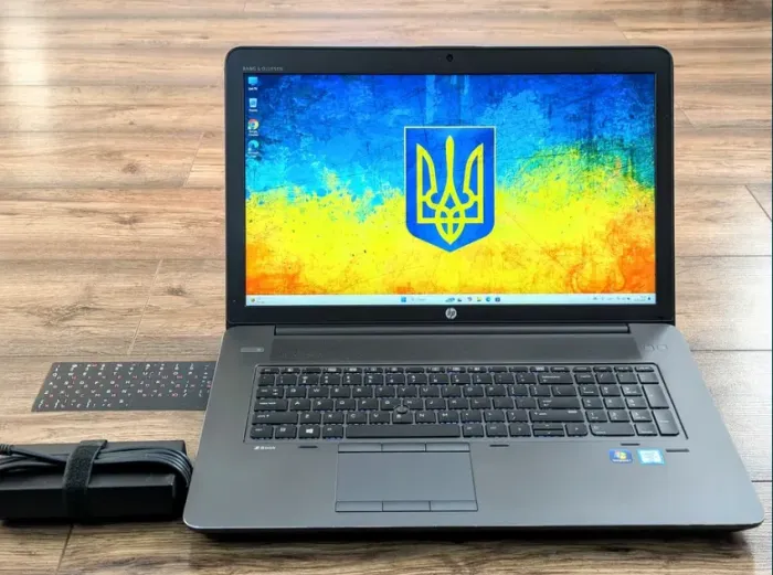 Мобільна робоча станція HP ZBook 17 G3 / 17.3" (1920x1080) IPS / Intel Core i5-6440HQ (4 ядра по 2.6 - 3.5 GHz) / 16 GB DDR4 / 512 GB SSD / nVidia Quadro M3000M, 4 GB GDDR5, 256-bit / WebCam / Win 10 Pro б/в - зображення 2