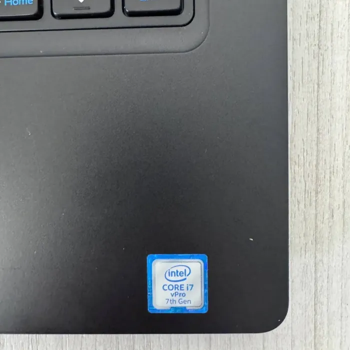 Ультрабук Б-клас Dell Latitude 5480 / 14" (1920x1080) IPS / Intel Core i7-7820HQ (4 (8) ядра по 2.9 - 3.9 GHz) / 8 GB DDR4 / 128 GB SSD M.2 / nVidia GeForce 930MX, 2 GB DDR3, 64-bit / WebCam б/в - зображення 9