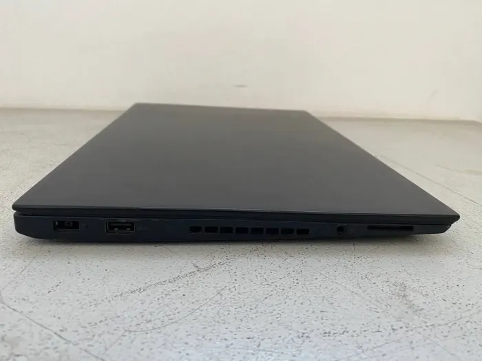 Ноутбук Б-клас Lenovo ThinkPad T470s / 14" (1920x1080) IPS Touch / Intel Core i7-6600U (2 (4) ядра по 2.6 - 3.4 GHz) / 8 GB DDR4 / 256 GB SSD / Intel HD Graphics 520 / WebCam б/в - зображення 4