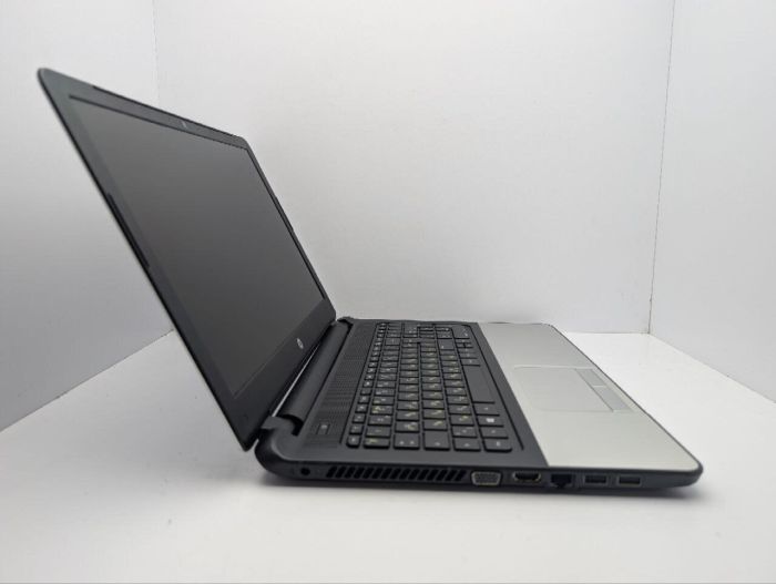 Ноутбук HP 350 G1 / 15.6" (1366x768) TN / Intel Core i5-4200U (2 (4) ядра по 1.6 - 2.6 GHz) / 8 GB DDR3 / 240 GB SSD / Intel HD Graphics 4400 / WebCam / DVD-ROM б/в - зображення 4