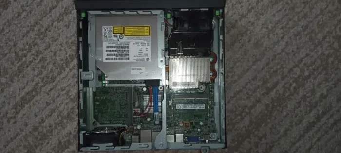 Неттоп Б-клас HP EliteDesk 800 G1 USFF / Intel Core i5-4590S (4 ядра по 3.0 - 3.7 GHz) / 8 GB DDR3 / 120 GB SSD / Intel HD Graphics 4600 / DVD-ROM б/в - зображення 4