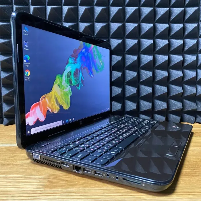 Ноутбук HP Pavilion G6 / 15.6" (1366x768) TN / AMD A10-4600M (4 ядра по 2.3 - 3.2 GHz) / 12 GB DDR3 / 128 GB SSD / AMD Radeon HD 7610M, 1 GB GDDR3, 128-bit / WebCam / DVD-ROM б/в - зображення 3