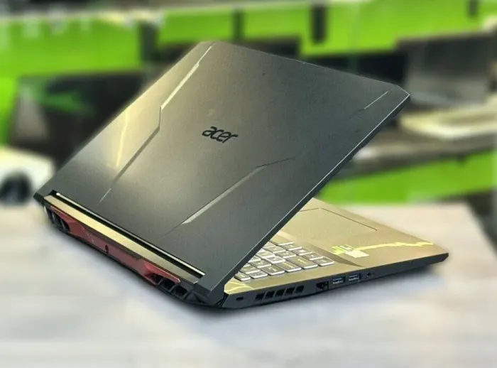 Ігровий ноутбук Acer Nitro 5 AN515-41 / 17,3" (1920x1080) IPS / AMD Ryzen 5 5600H (6 (12) ядер по 3,0 - 4,2 ГГц) / 32 ГБ DDR4 / 512 ГБ SSD M.2 / nVidia GeForce RTX 3070, 8 ГБ GDDR6, 256-біт / Веб-камера / Win 11 б/в - изображение 4