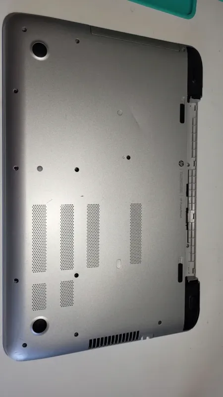 Ноутбук Б-клас HP Pavilion 17 / 17.3" (1600x900) TN / AMD A4-6210 (4 ядра по 1.8 GHz) / 8 GB DDR3 / 120 GB SSD / AMD Radeon R3 Graphics / WebCam / АКБ немає б/в - зображення 7