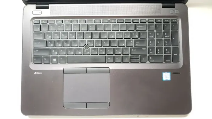 Мобільна робоча станція HP ZBook 15u G4 / 15.6" (1920x1080) TN Touch / Intel Core i7-7500U (2 (4) ядра по 2.7 - 3.5 GHz) / 16 GB DDR4 / 256 GB SSD + 500 GB HDD / AMD FirePro W4190M, 2 GB GDDR5, 128-bit / WebCam б/в - зображення 3