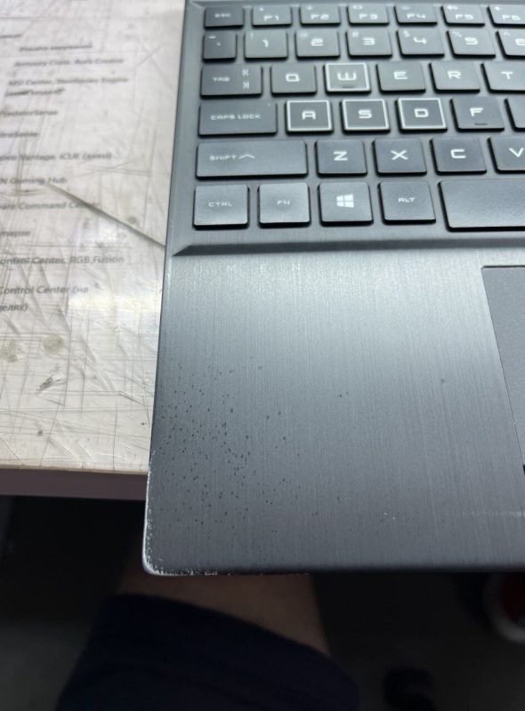 Ігровий ноутбук Б-клас HP Omen 15-dh1070wm / 15.6" (1920x1080) IPS / Intel Core i7-10750H (6 (12) ядер по 2.6 - 5.0 GHz) / 16 GB DDR4 / 512 GB SSD / nVidia GeForce GTX 1660 Ti, 6 GB GDDR6, 192-bit / WebCam б/в - зображення 5