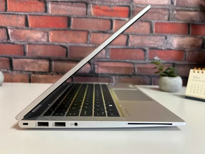 Ультрабук-трансформер HP EliteBook 830 G8 x360 / 13.3" (1920x1080) IPS Touch / Intel Core i5-1145G7 (4 (8) ядра по 2.6 - 4.4 GHz) / 16 GB DDR4 / 512 GB SSD / Intel Iris Xe Graphics / WebCam б/в - зображення 6