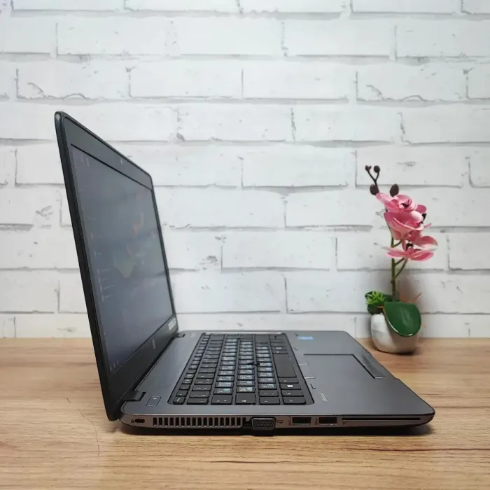 Ноутбук HP EliteBook 840 G1 / 14" (1600x900) TN / Intel Core i5-4200U (2 (4) ядра по 1.6 - 2.6 GHz) / 8 GB DDR3 / 128 GB SSD / Intel HD Graphics 4400 / WebCam б/в - зображення 5