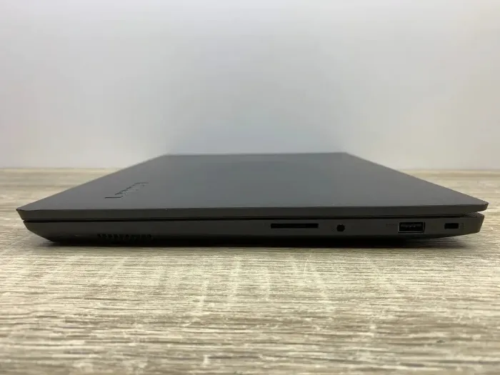 Ноутбук Б-клас Lenovo V130-14IKB / 14" (1920x1080) TN / Intel Core i3-7020U (2 (4) ядра по 2.3 GHz) / 8 GB DDR4 / 120 GB SSD / Intel HD Graphics 620 / WebCam б/в - зображення 7