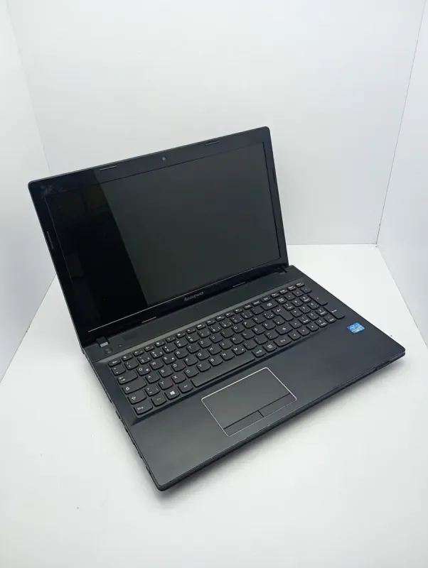 Ноутбук Lenovo G500 / 15.6" (1366x768) TN / Intel Core i3-3110M (2 (4) ядра по 2.4 GHz) / 6 GB DDR3 / 500 GB HDD / Intel HD Graphics 4000 / WebCam б/в - зображення 3
